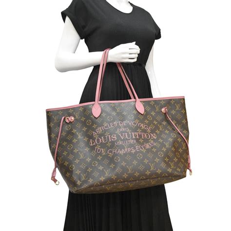 Louis Vuitton Monogram Articles De Voyage Neverfull GM .